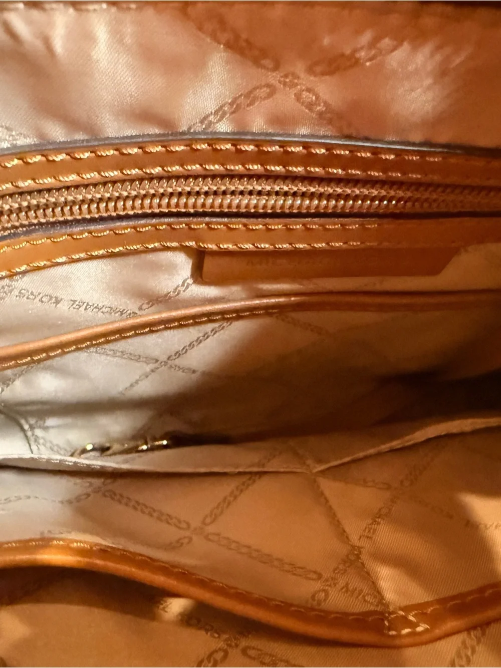 Michael Kors Mercer Gallery Satchel Brown Signature MK Logo
Crossbody Bag EUC - Picture 7 of 16